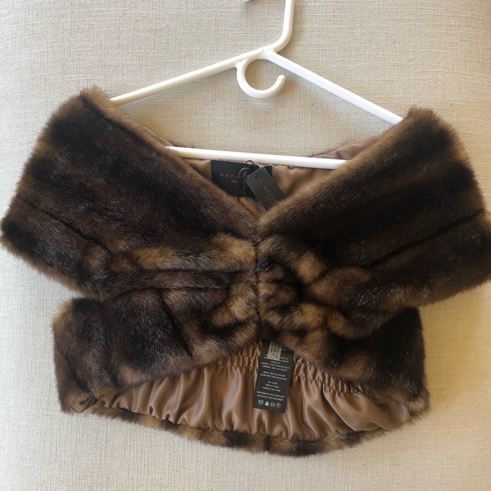 Annabelle New York Faux fur bolero